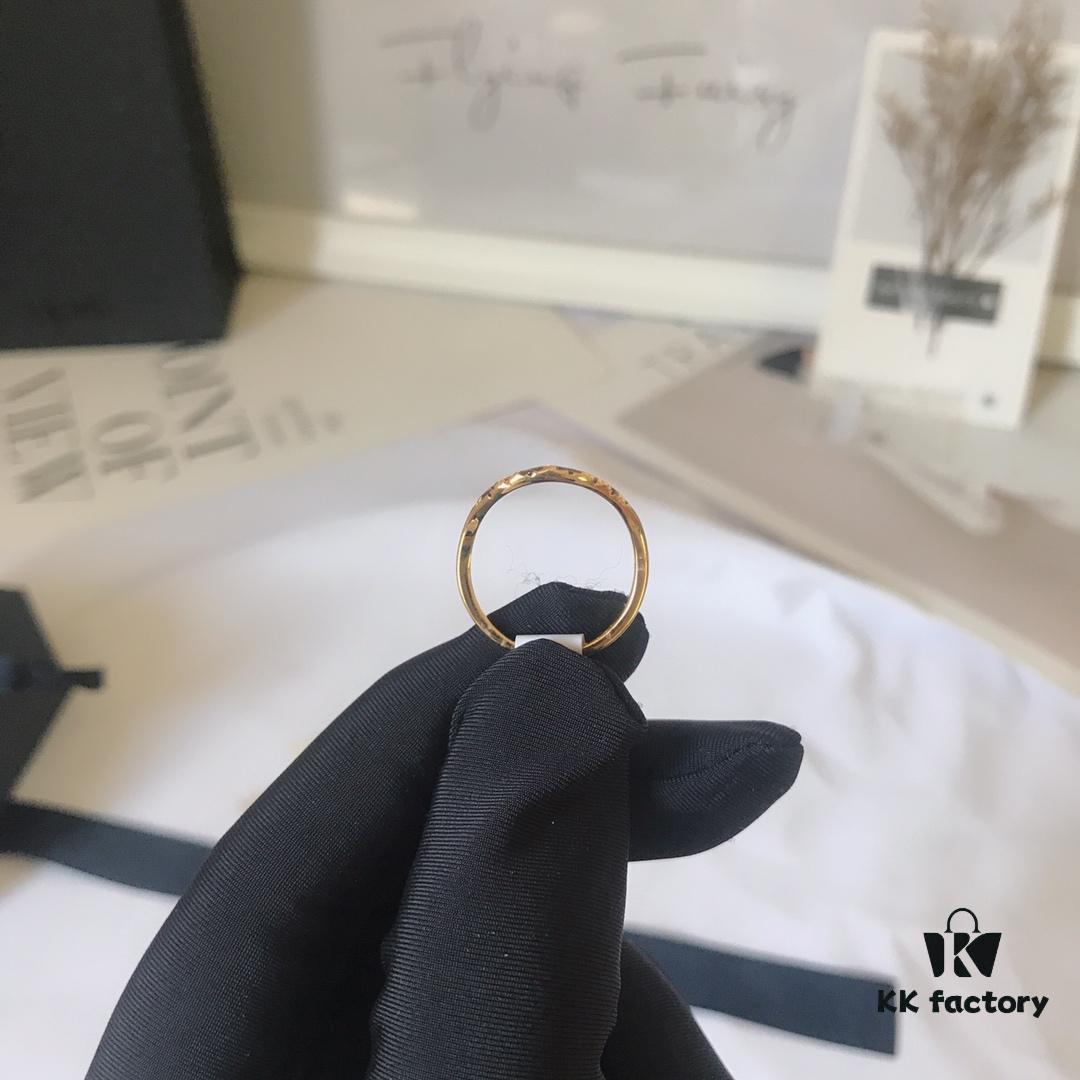 APM Monaco Colorful Tribe Round Statement Ring for Women, Golden Geometric Pattern Decorated Index Finger Ring