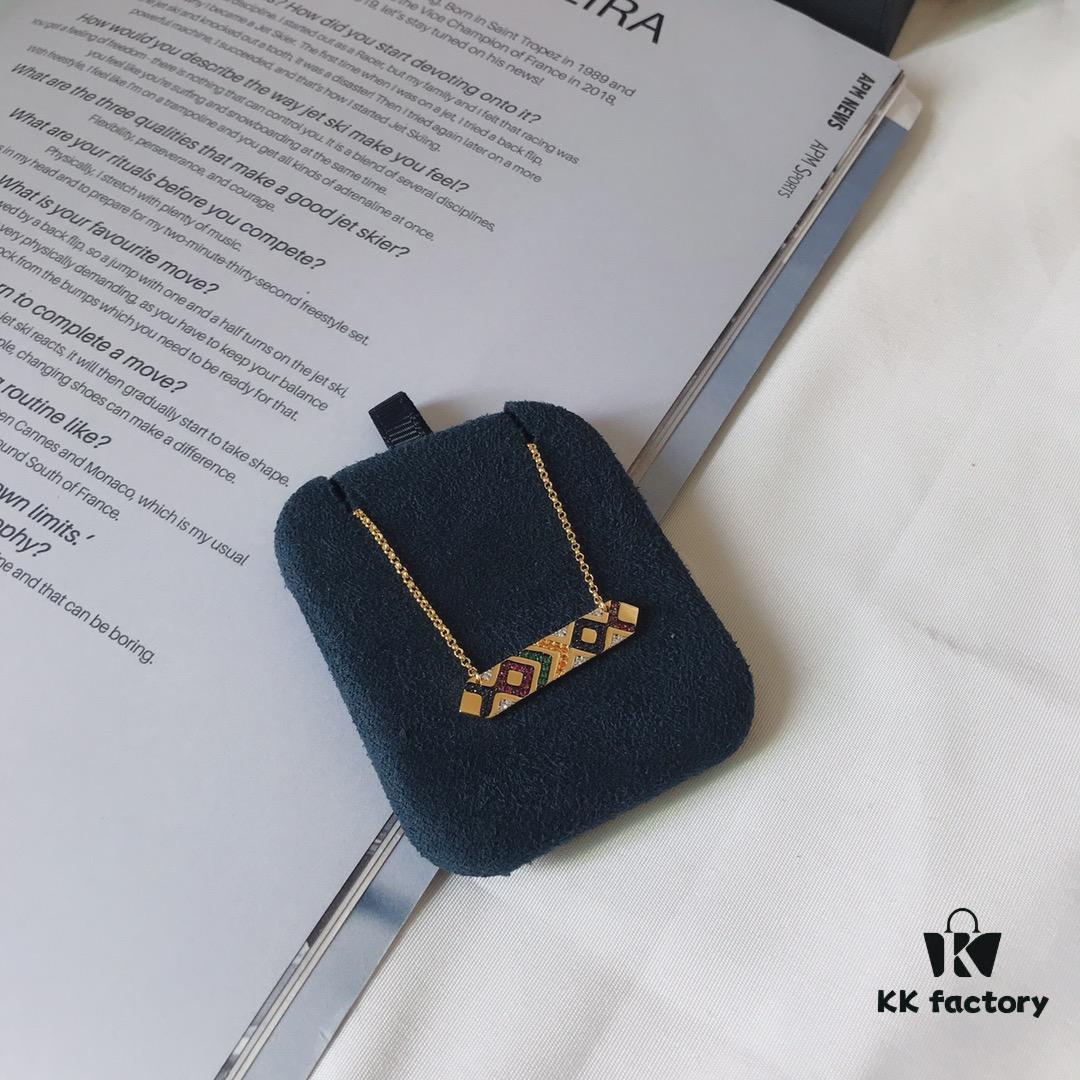 APM Monaco Colorful Tribe Adjustable Necklace with Bar Pendant, Geometric Stylish Fashion Women's Sweater Chain