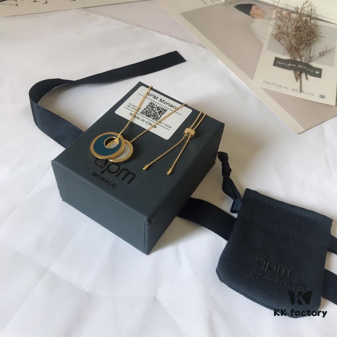 APM Monaco Navy Enamel and White Mother-of-Pearl Necklace, Minimalist Retro Elegant High-End Pendant