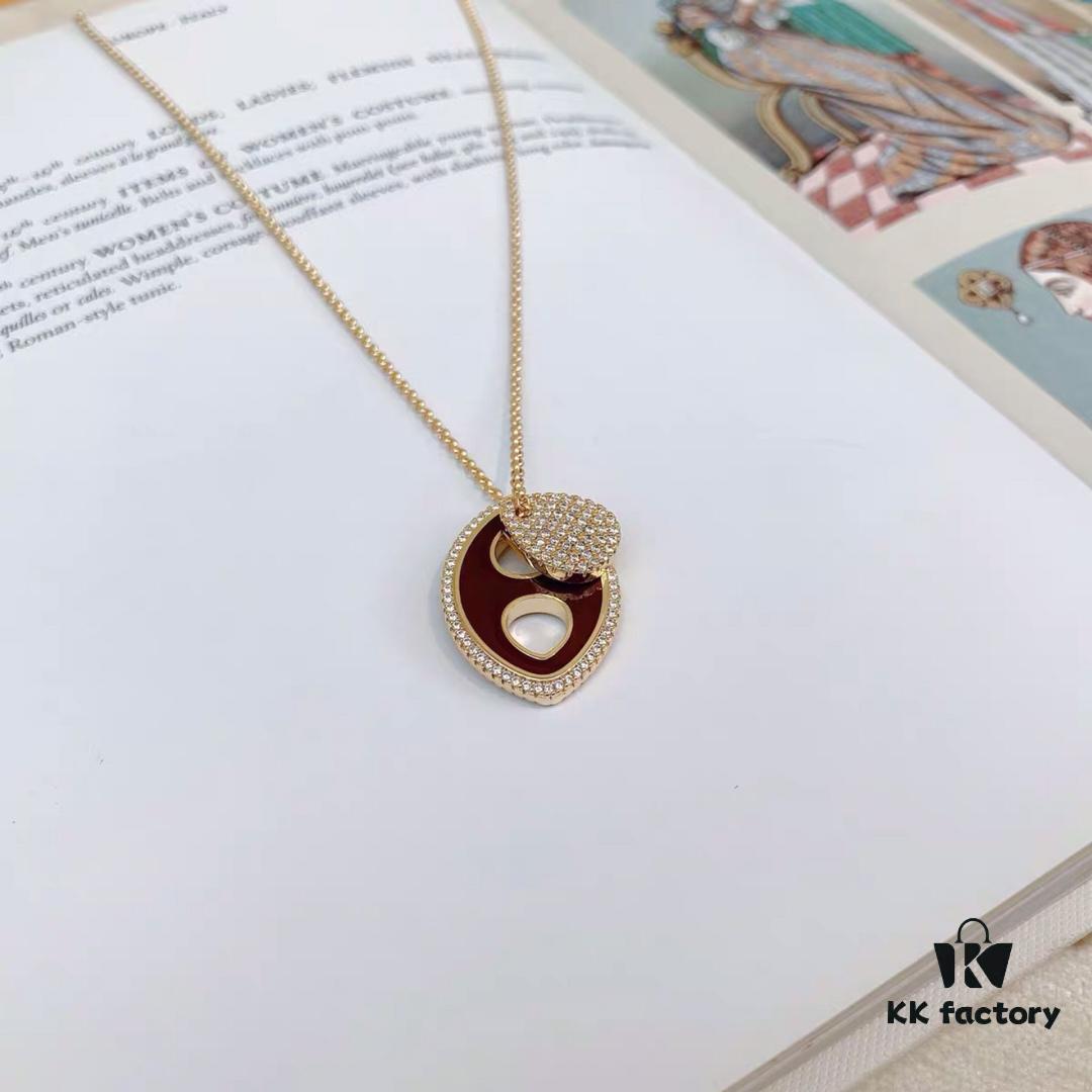 APM Monaco Vintage-Style Enamel Necklace, New Arrival with Unique Design, Perfect Gift for Fall and Winter