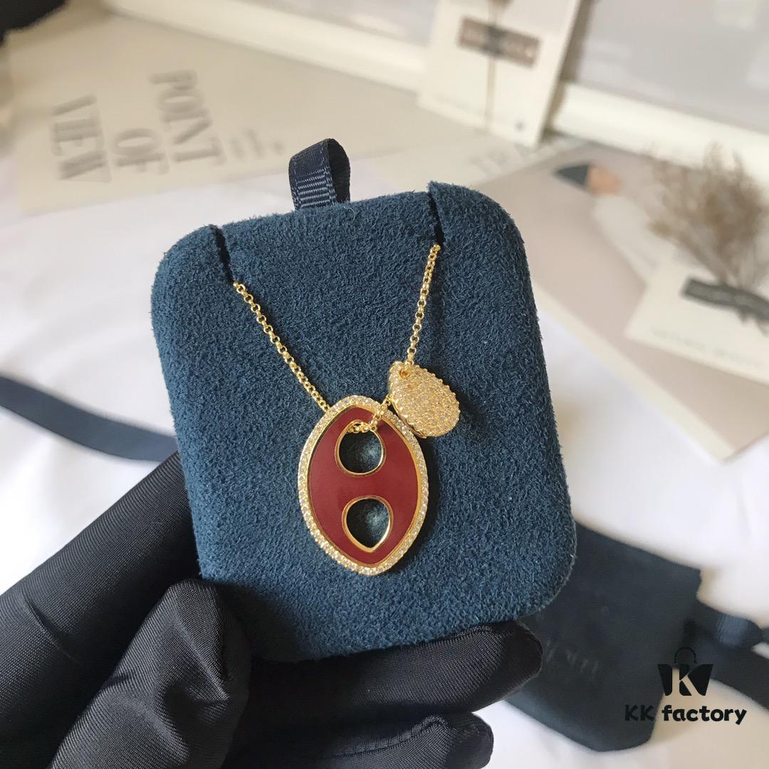 APM Monaco Vintage-Style Enamel Necklace, New Arrival with Unique Design, Perfect Gift for Fall and Winter