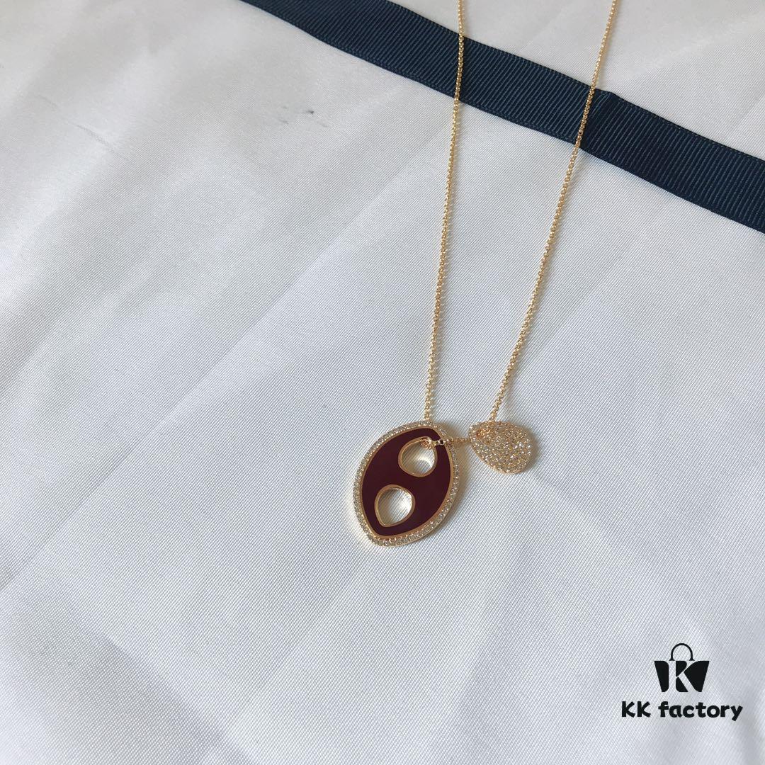 APM Monaco Vintage-Style Enamel Necklace, New Arrival with Unique Design, Perfect Gift for Fall and Winter