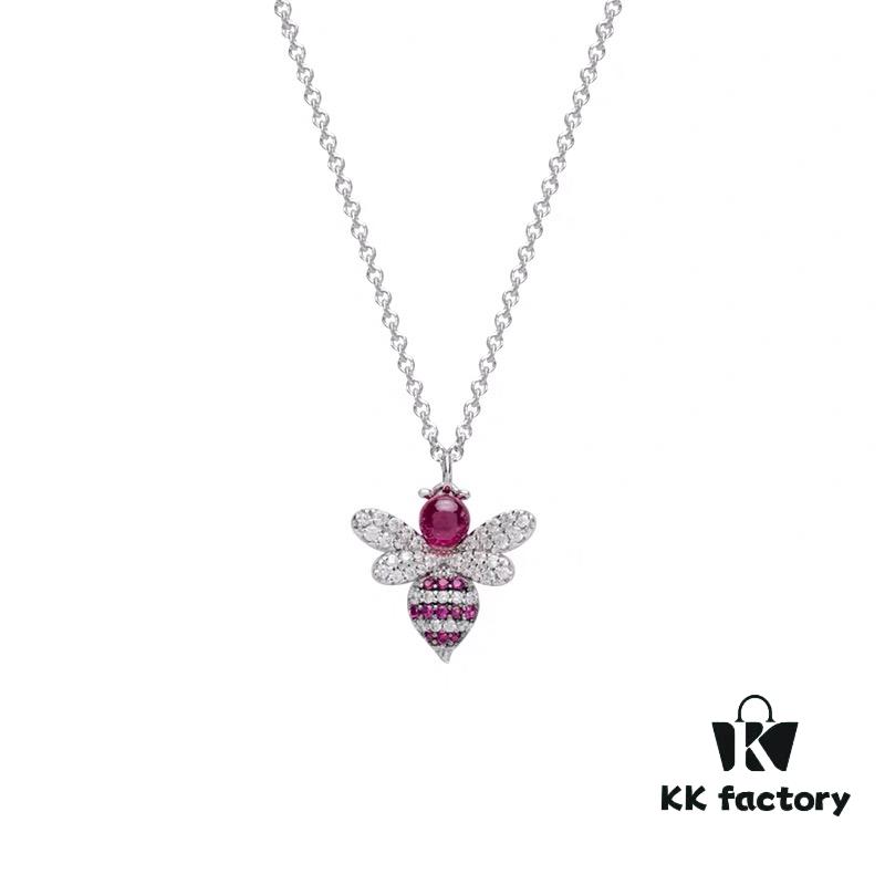 APM Monaco Bee Necklace, Original New Release, Stylish and Trendy Design, Perfect Gift for Girlfriend or Loved One