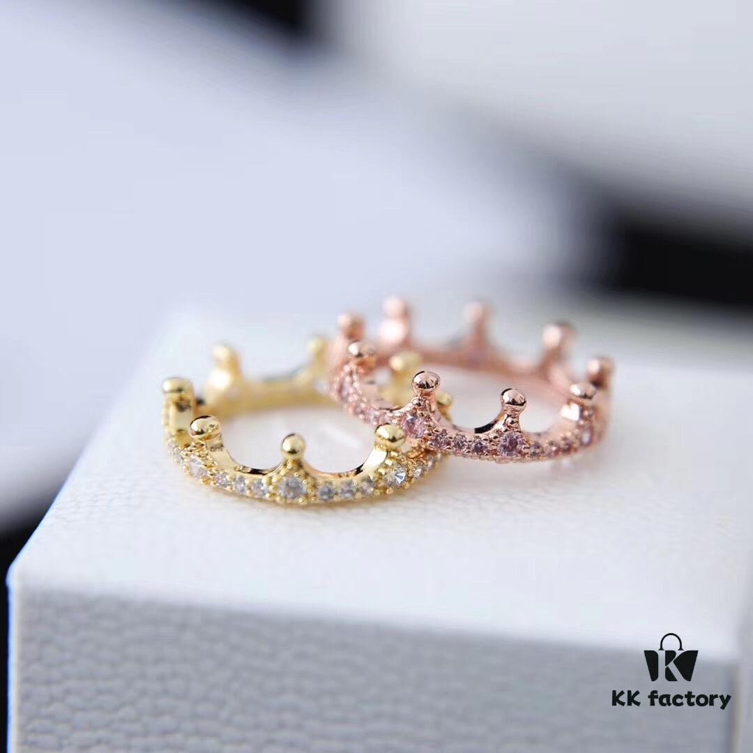 If PAND//ORA Bracelets Represent Memories of the Past, Then Rings Symbolize the Brilliance of Present and Future