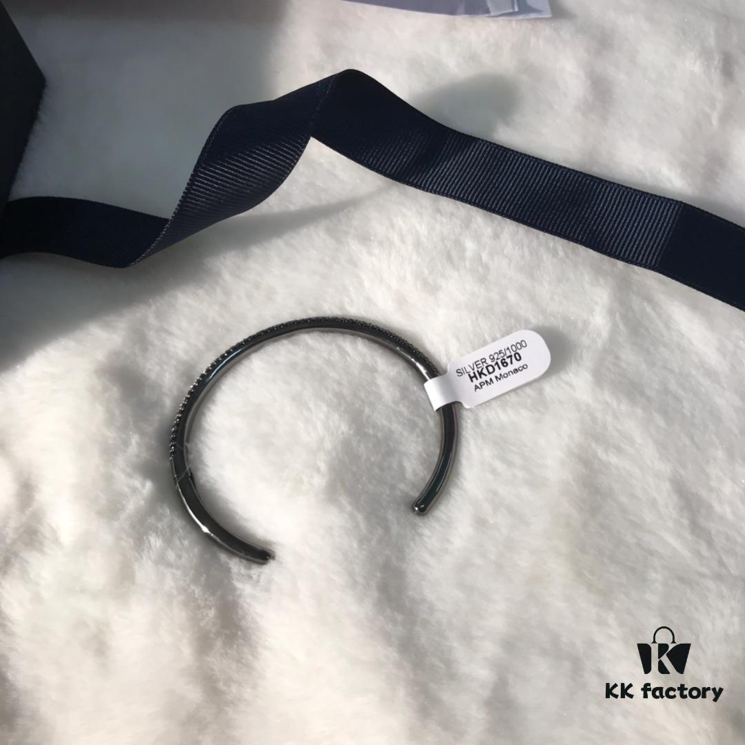 APM Monaco Rhinestone Bracelet, Minimalist Fashionable and Versatile Design, Perfect Gift for Girlfriend or Lover, Essential Daily Accessory