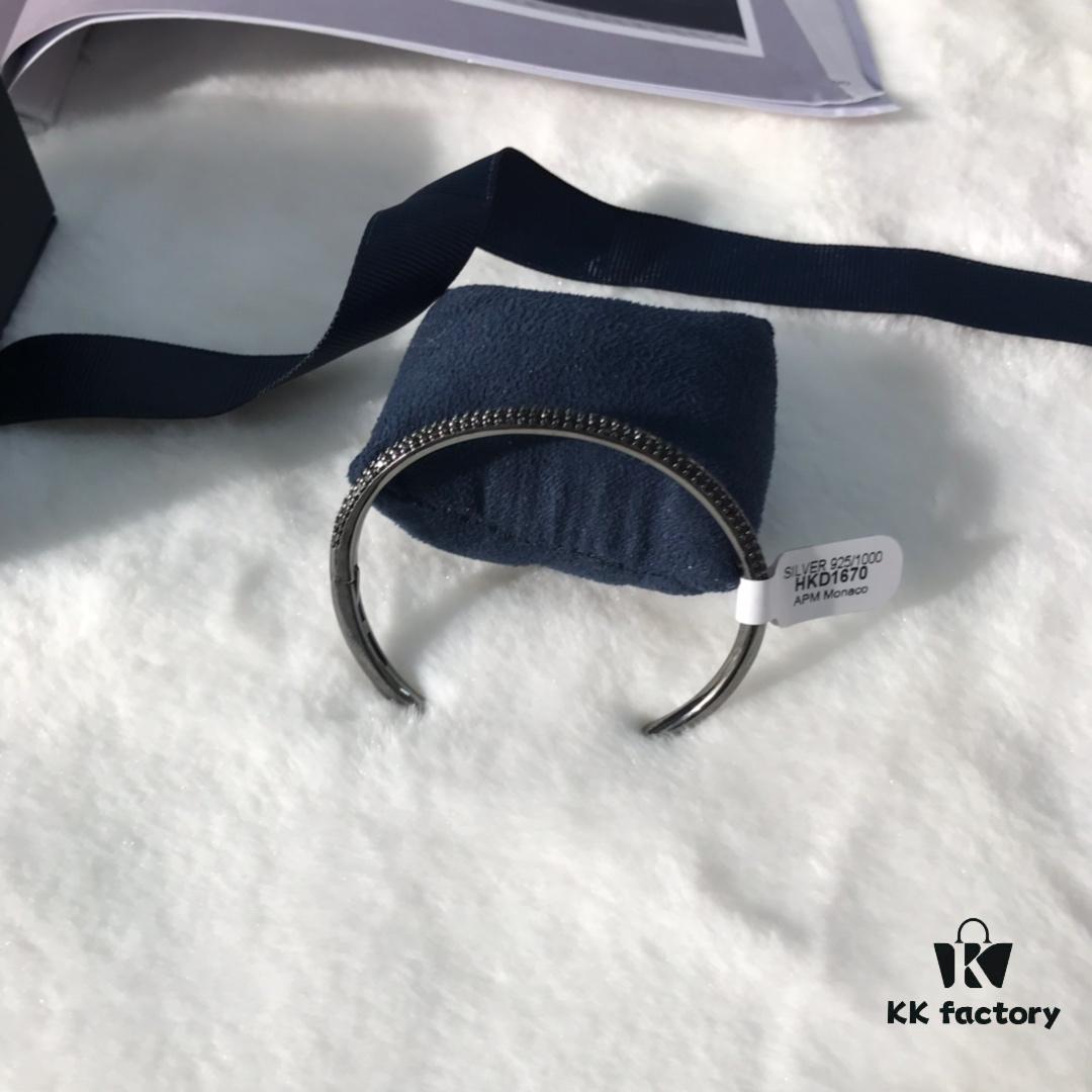 APM Monaco Rhinestone Bracelet, Minimalist Fashionable and Versatile Design, Perfect Gift for Girlfriend or Lover, Essential Daily Accessory