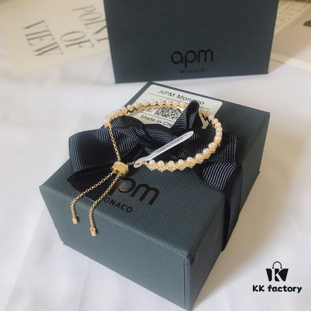 APM Monaco Wave Pearl Bracelet, Stylish and Trendy Unisex Design, Perfect Gift for Girlfriend or Loved One