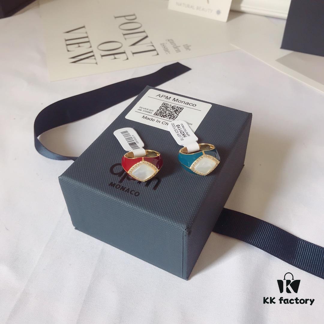 APM Monaco White Shell Ring, Fashionable Vintage Style, Trendy and Versatile Design, Perfect Gift Choice