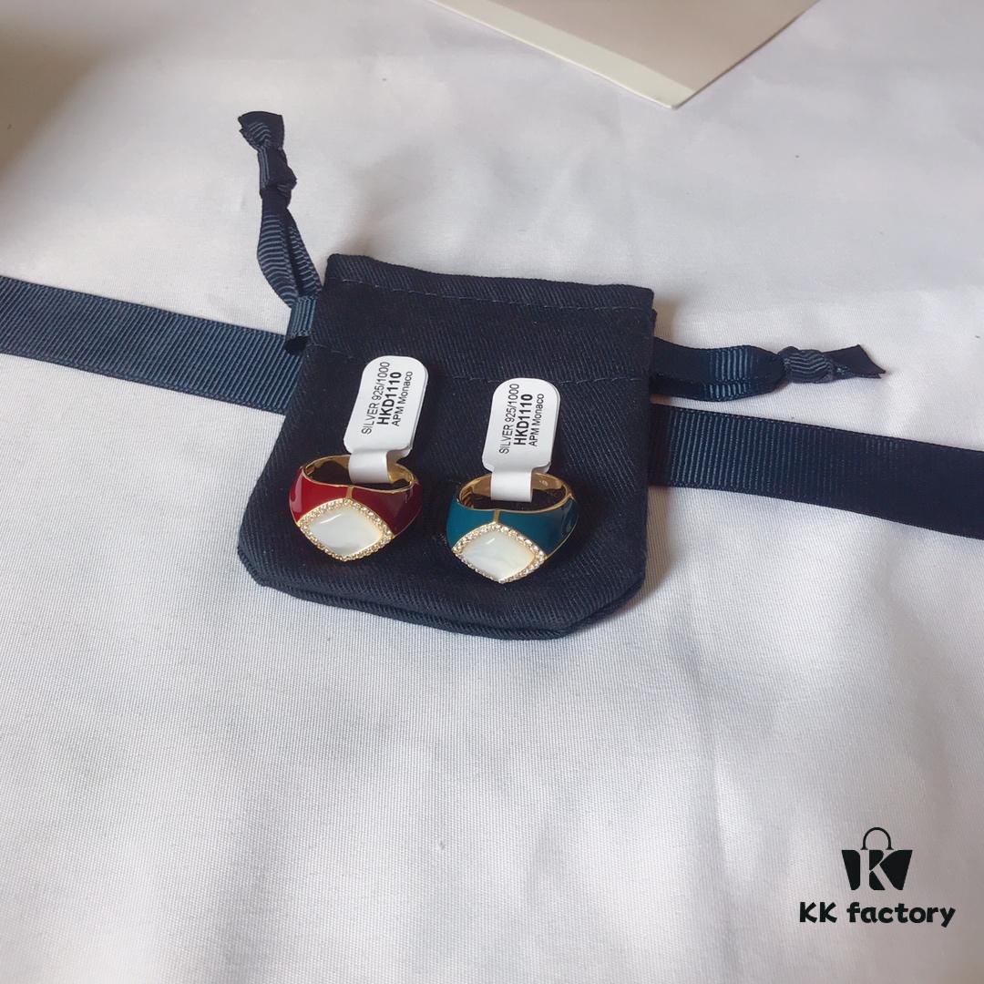 APM Monaco White Shell Ring, Fashionable Vintage Style, Trendy and Versatile Design, Perfect Gift Choice