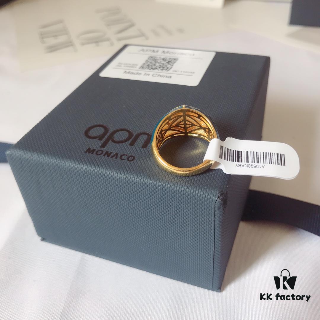 APM Monaco White Shell Ring, Fashionable Vintage Style, Trendy and Versatile Design, Perfect Gift Choice