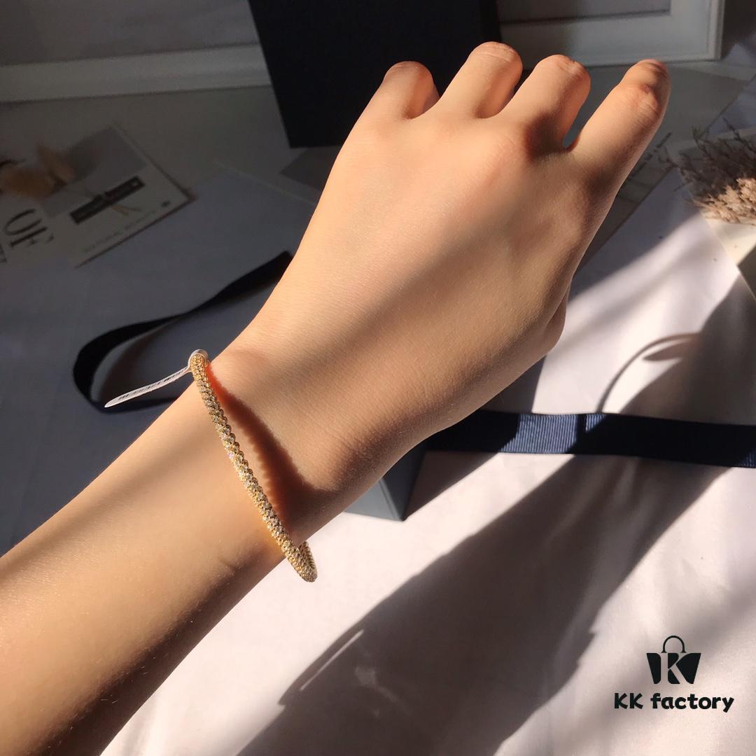 Original New Launch 💗 APM Monaco Twisted Rope Diamond-Paved Bracelet, Stylish and Trendy, Versatile and Fresh Design