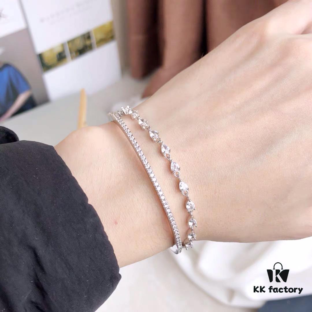 APM Monaco Evening Oval-Cut Bracelet, Stylish and Trendy Design, Versatile Fashion Accessory