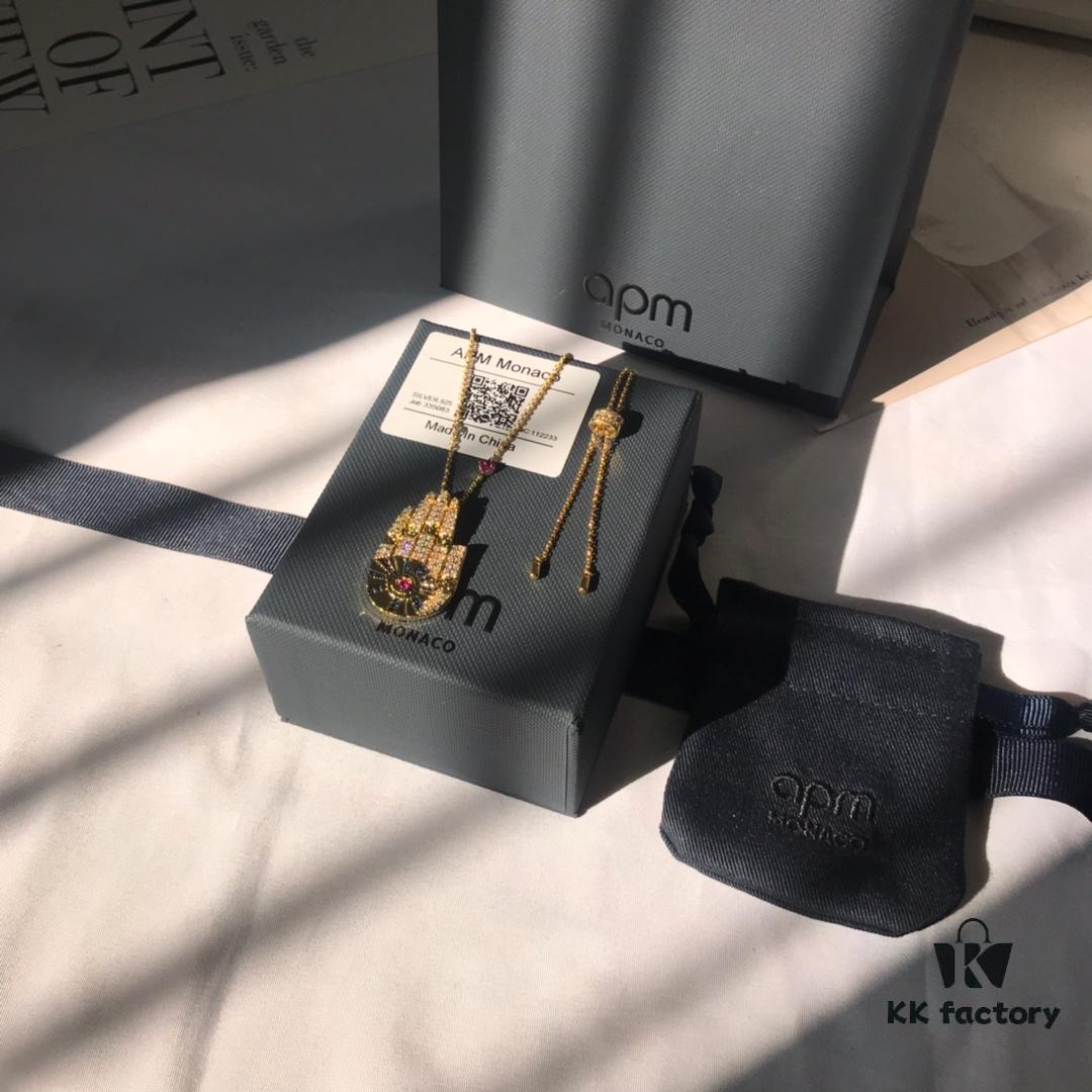 APM Monaco Diamond-Encrusted Lucky Hand Necklace, Fashionable and Unique Pendant for Sweaters, Collarbone Chain