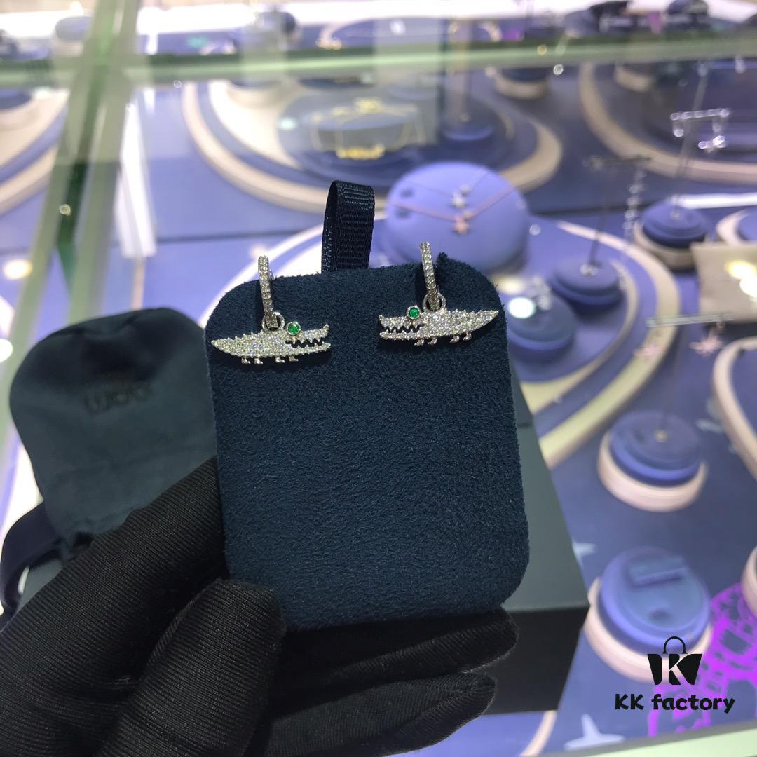 APM Monaco Crocodile Necklace and Earrings, Fun Fashionable Minimalist Elegant Classic Design