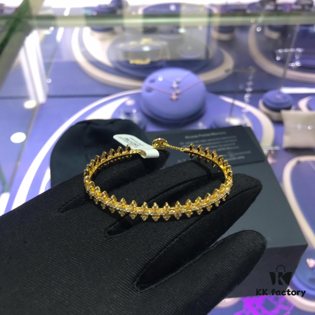 APM Monaco Gold-Tone Gear Bracelet Adjustable Length Women's Fashion Bracelet