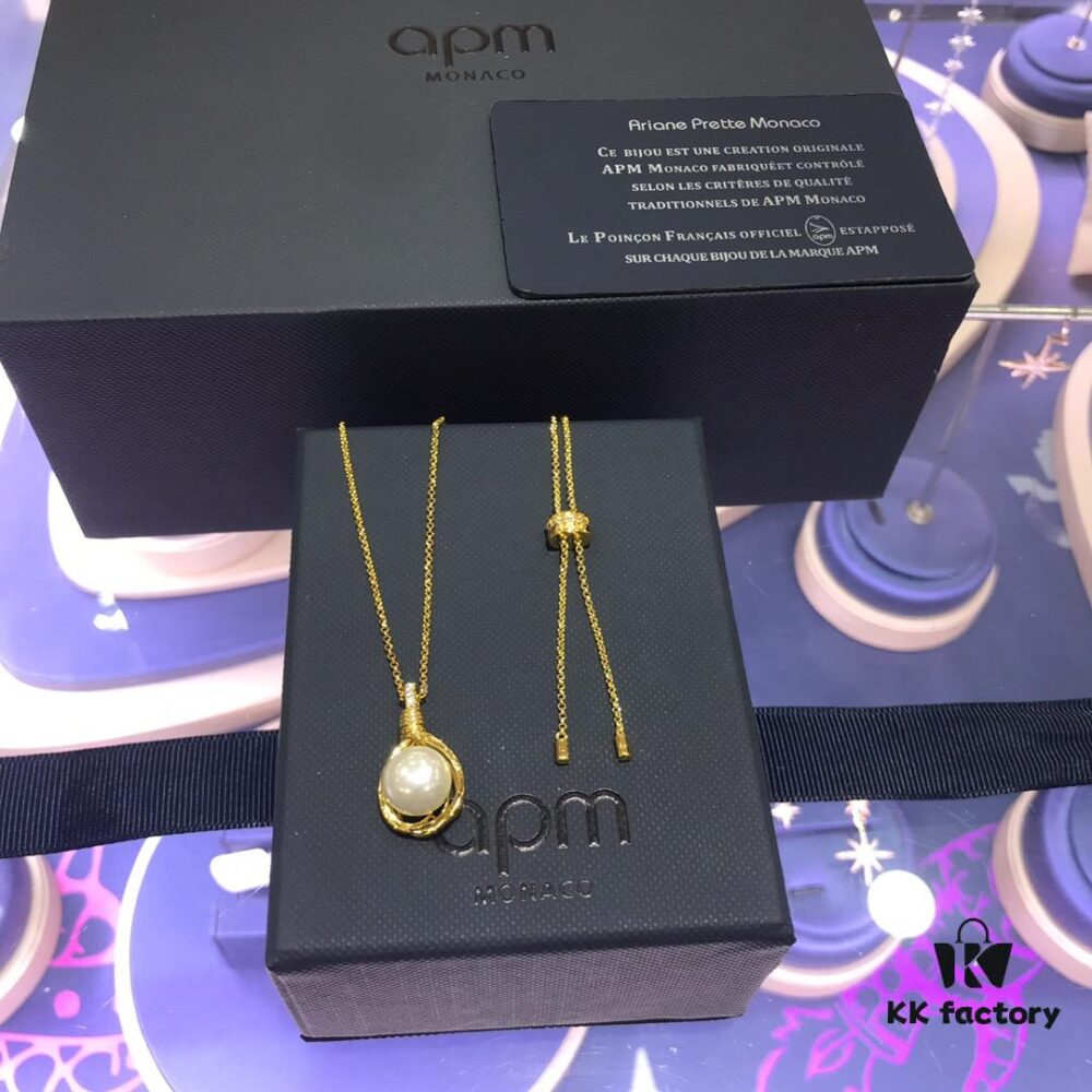 APM Monaco Necklace Vintage Baroque Pearl Necklace for Women, Minimalist Design Elegance