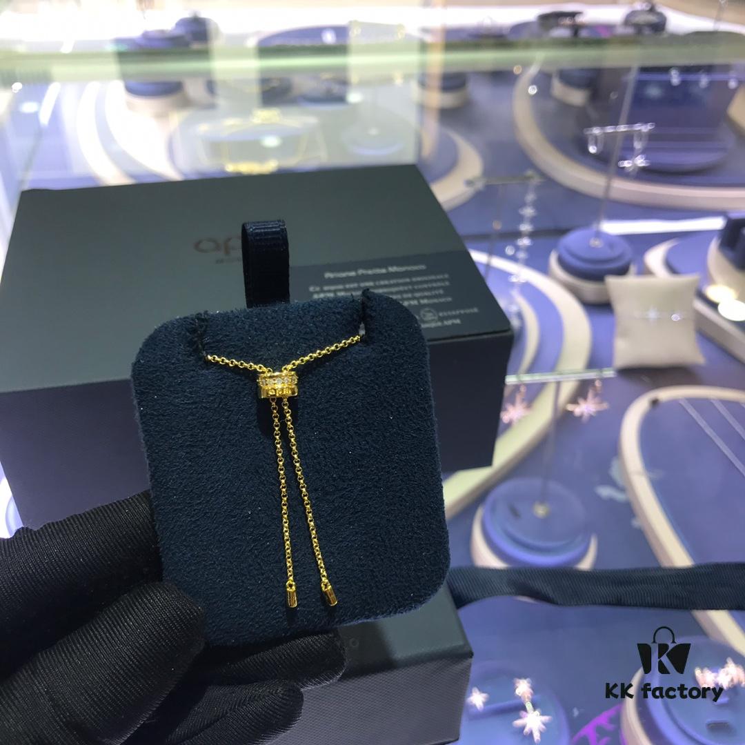 APM Monaco Necklace Vintage Baroque Pearl Necklace for Women, Minimalist Design Elegance