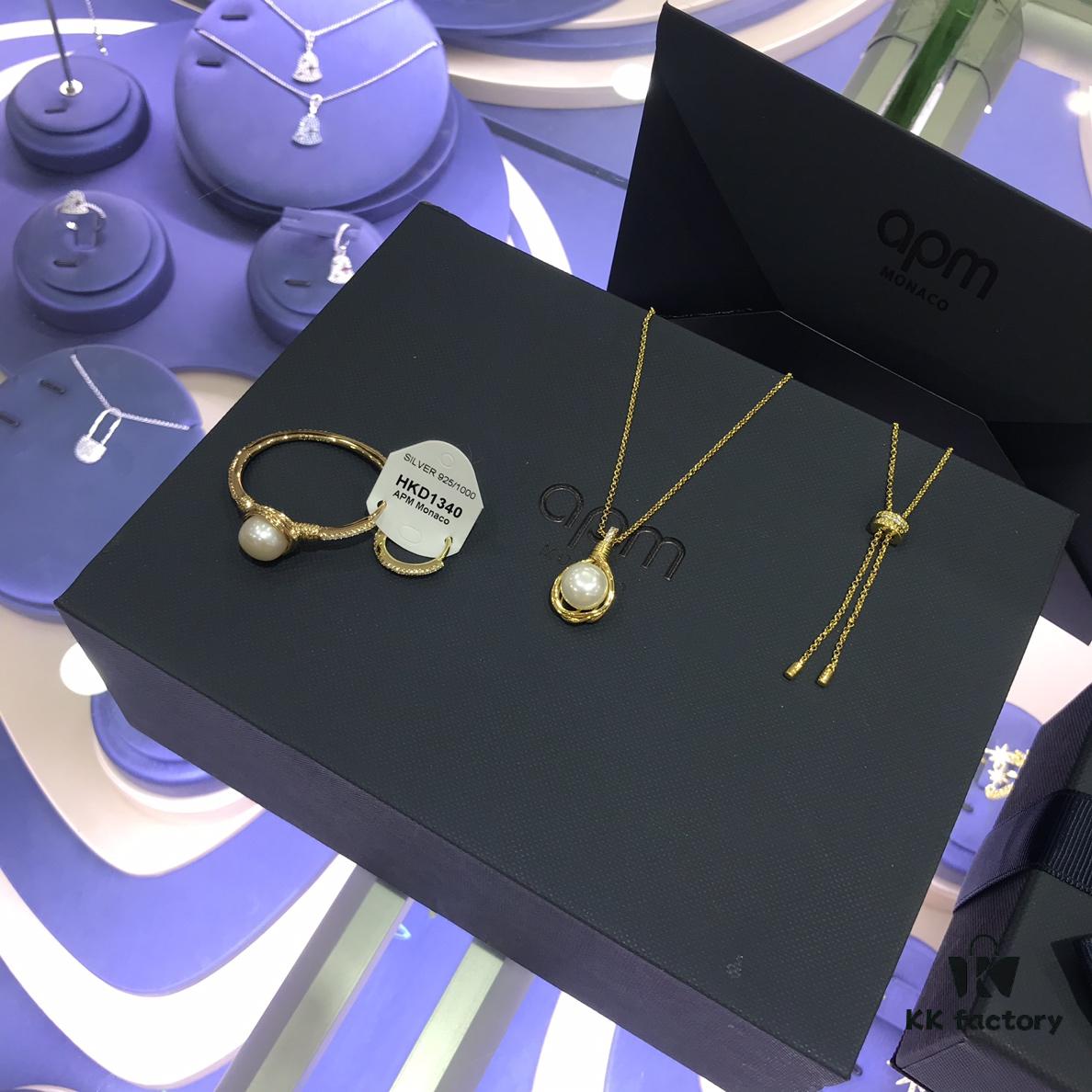 APM Monaco White Pearl Collection Necklace 0668085 Ear Drops 0668085