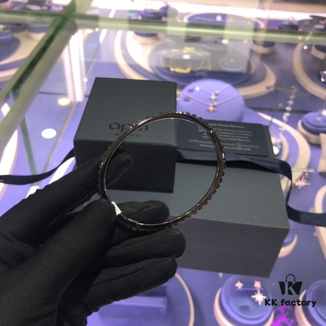 APM Monaco Gear Bracelet, Stylish and Minimalist Ins Style, Versatile and Elegant, Perfect Gift for Girlfriend or Lover