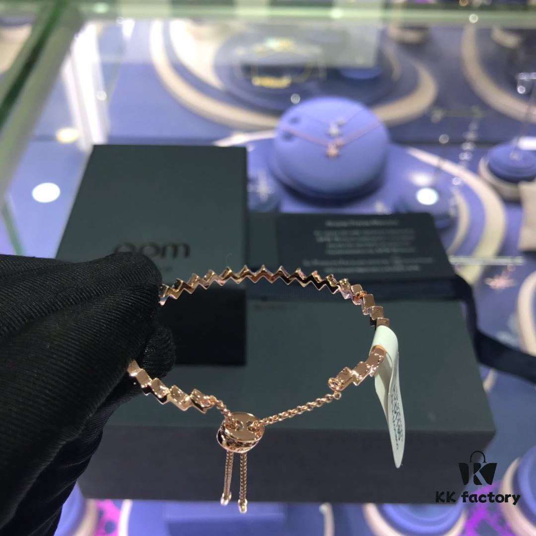 APM Monaco Purple Zircon Wave Bracelet, Minimalist and Stylish, Ins-style Fresh and Versatile Design