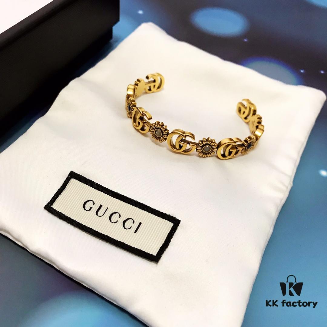 Gucci Fashion GG Statement Earrings, One Size