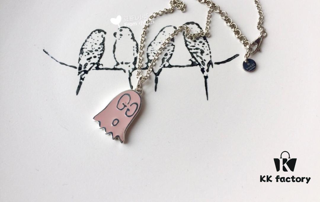 Gucci Ghost Pink Enamel Pendant, Comes with Accessory Box and Dust Bag, Includes 925 Silver Chain, Reversible Design, Excellent Condition, Rare Color from Official Stores, Logo Features the Ghost's Eyes, Soft Pink Tone, Subtle Without Oversized G Logo, Stylish and Versatile Design