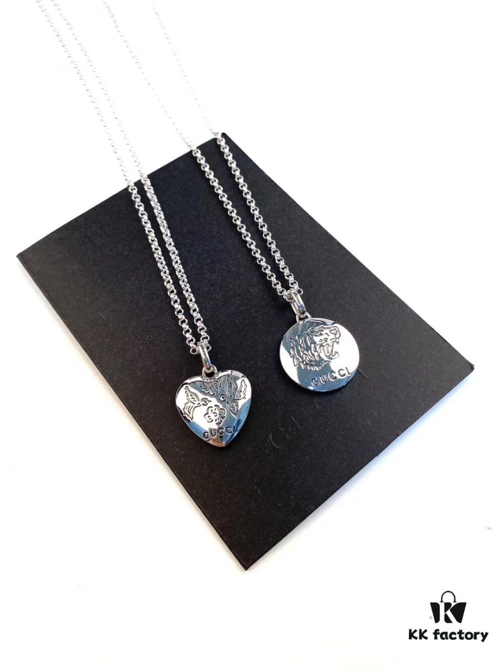 Sterling Silver Material 👐🏻 😇 Gucci Autumn-Winter Collection 'Blind for Love' Floral and Bird Series Accessory