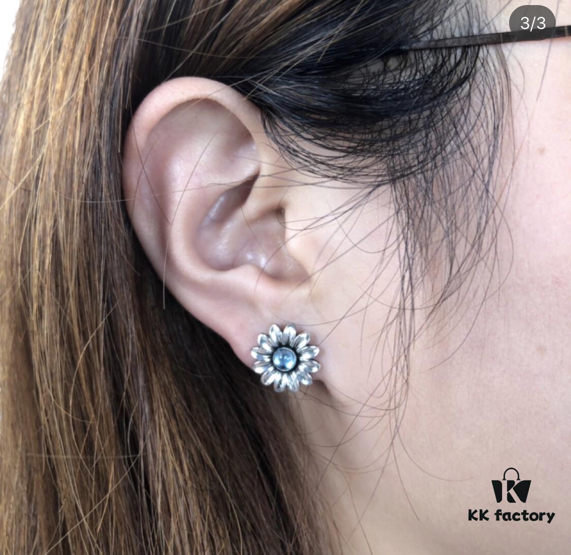 New Arrival Today 🆕🔥 Asymmetrical Stud Earrings