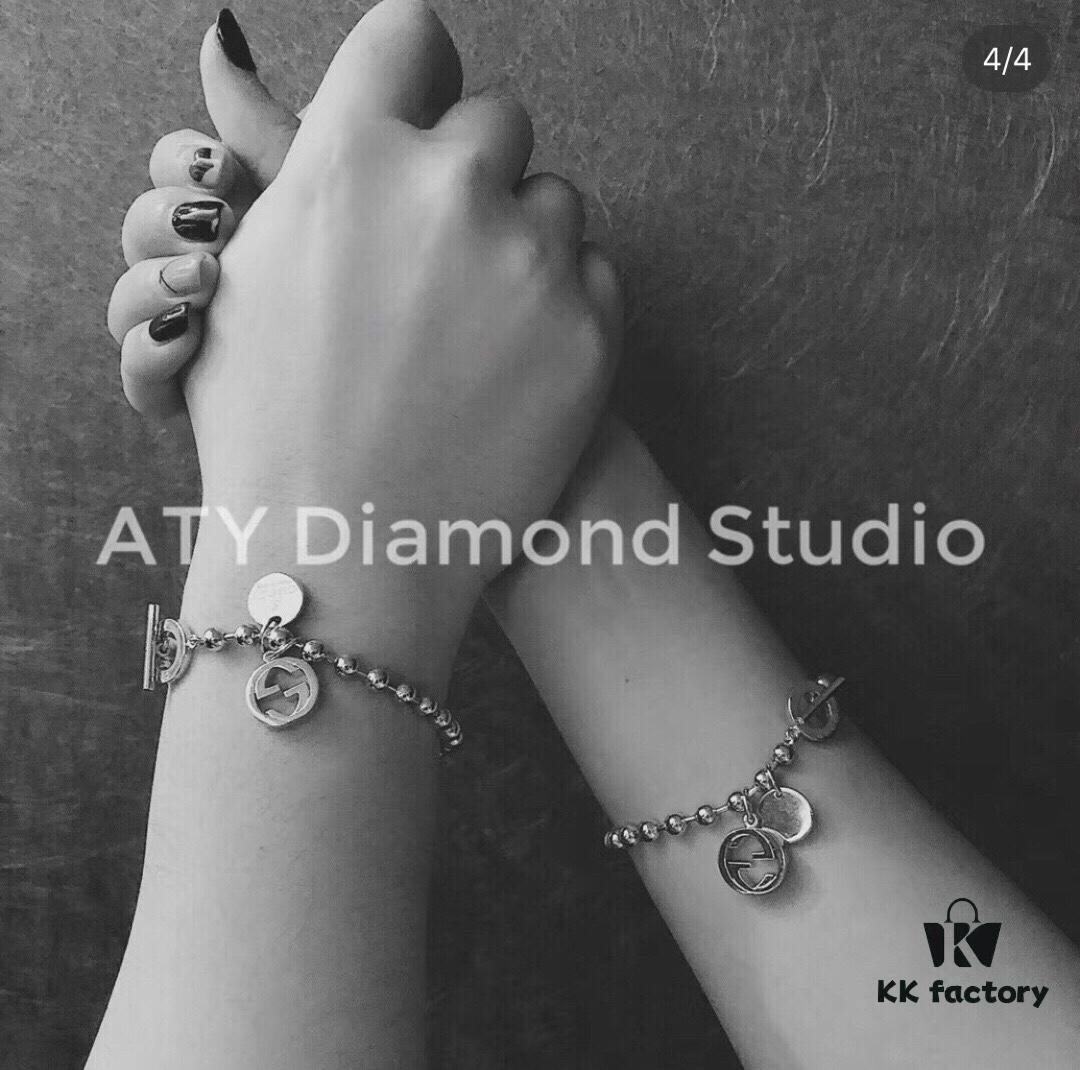 GUCCI Buckle Couple Set