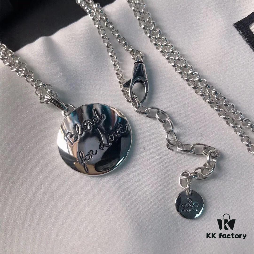 Gucci Loyalty Tiger Head Necklace with Double-Sided Pattern