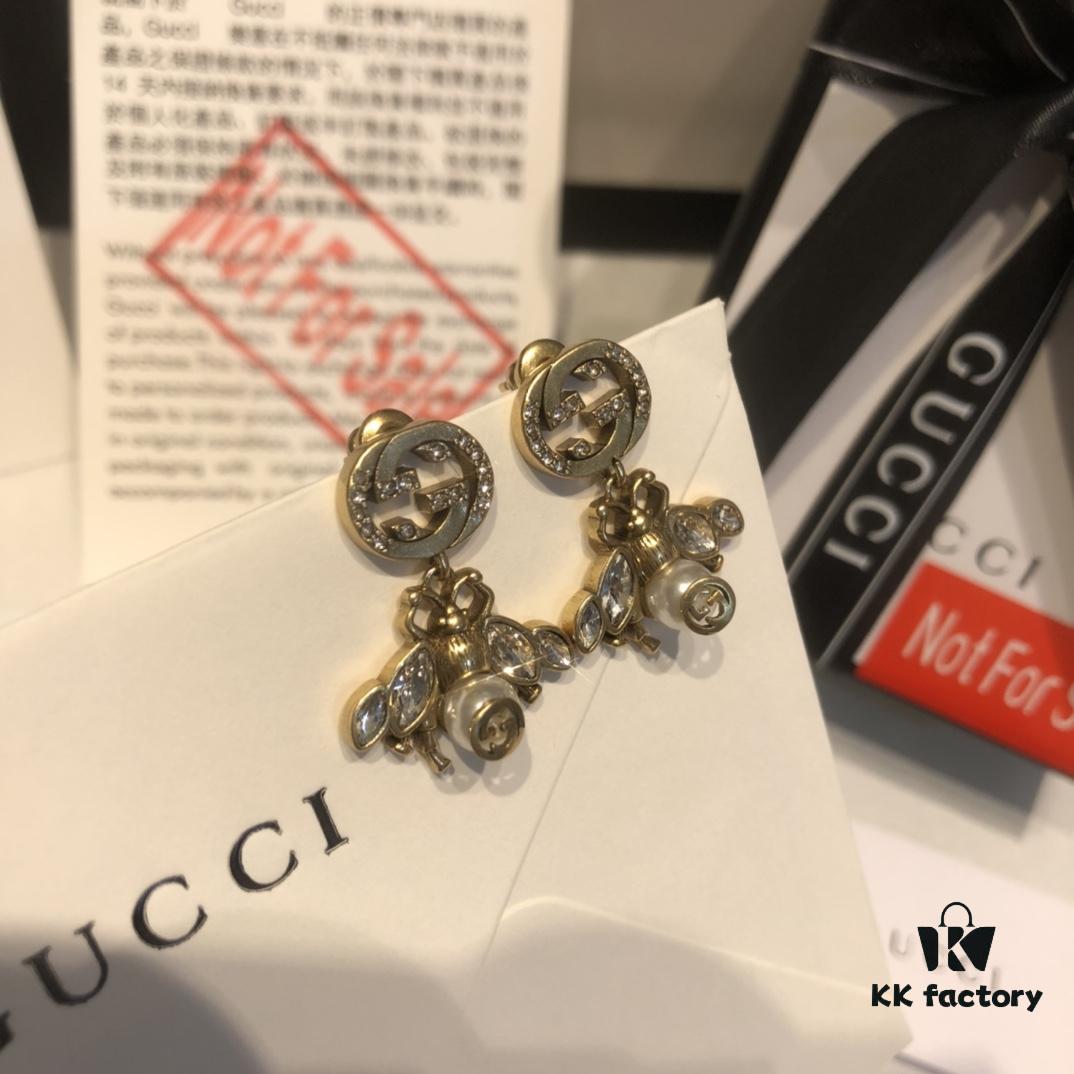 GUCCI Diamond-Paved Double G Pearl Bee Stud Earrings