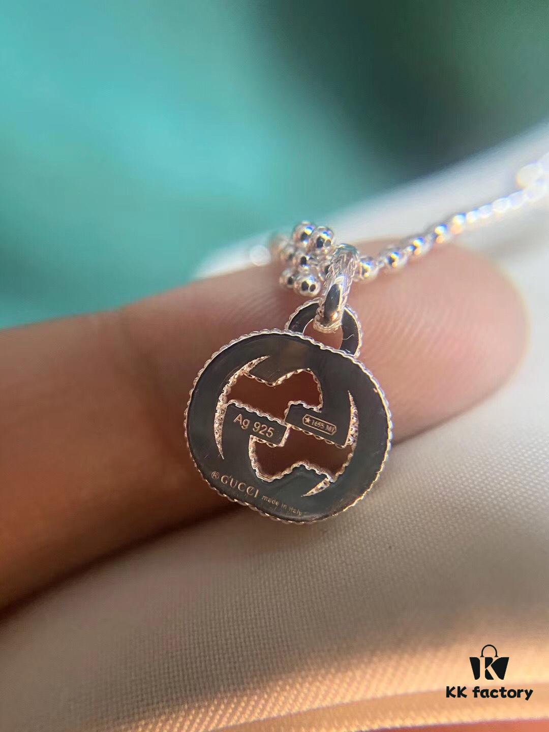 Authentic Replica (Matching Quality) New Arrival Gucci Cactus Silver Chain Necklace with Interlocking G Pendant