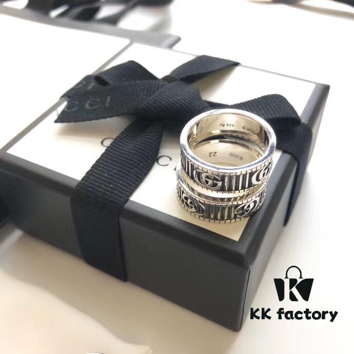 Gucci 3D Double G Carved Striped Pattern Ring