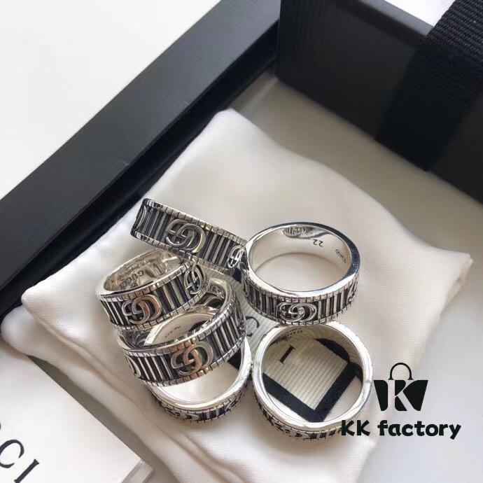 Gucci 3D Double G Carved Striped Pattern Ring