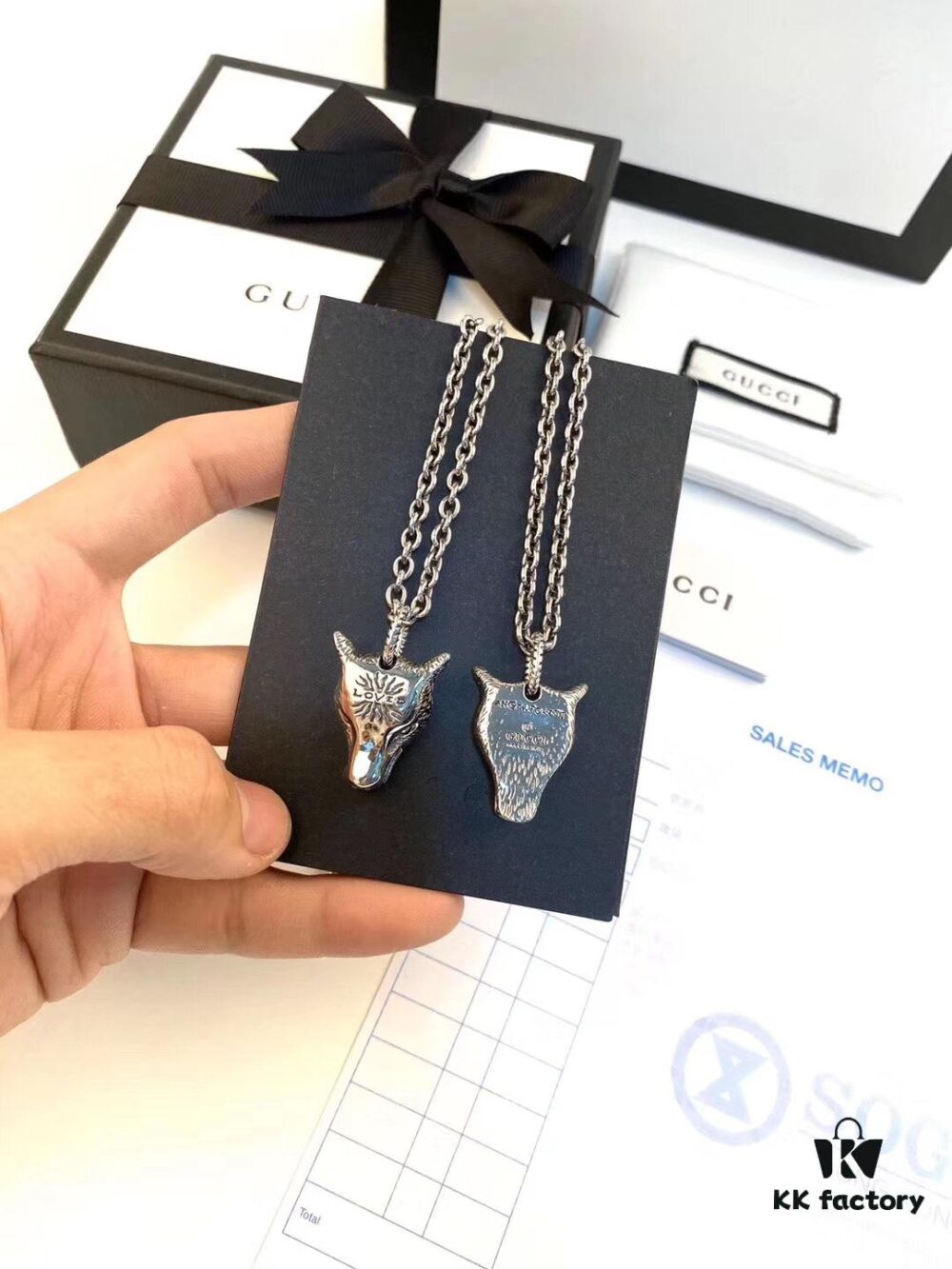 Gucci Wolf Head Silver Necklace, Vintage Style, Hand-Carved Siberian Tiger Design