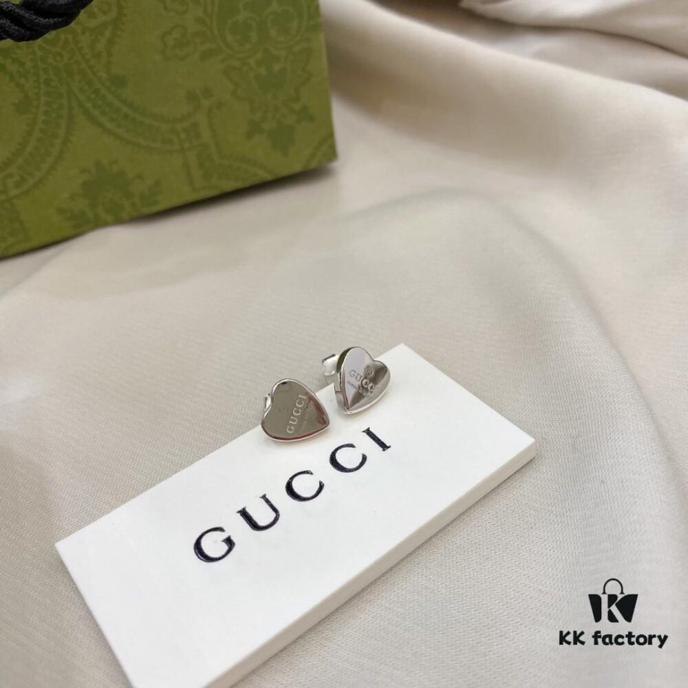 Gucci Logo 925 Sterling Silver Heart Stud Earrings