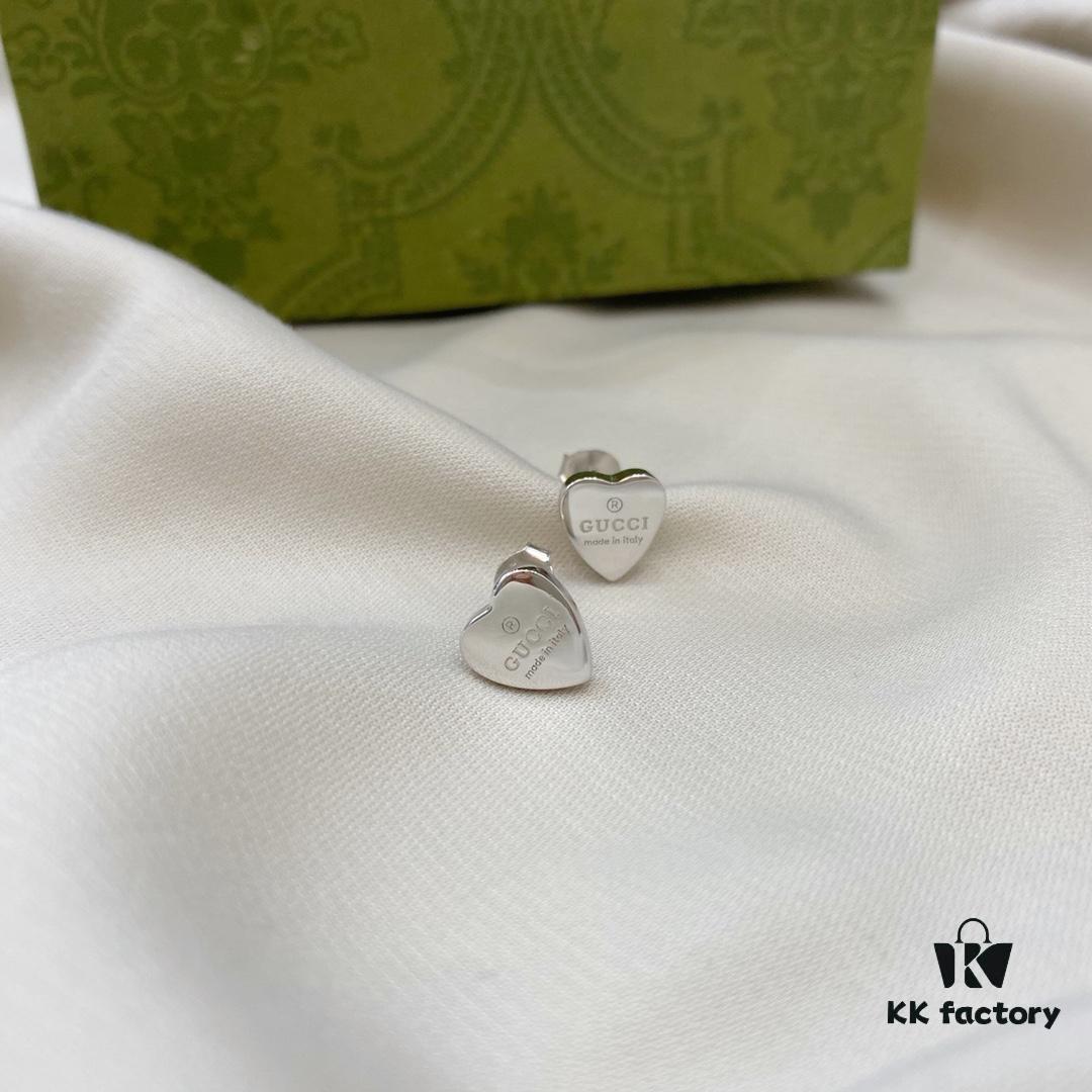 Gucci Logo 925 Sterling Silver Heart Stud Earrings