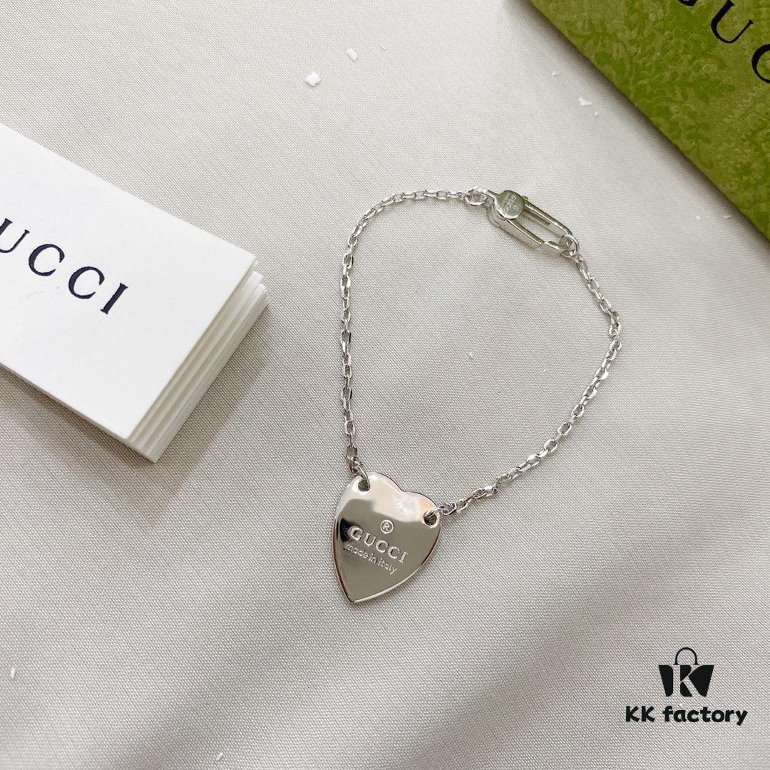 Gucci 925 Sterling Silver Heart Pendant Bracelet
