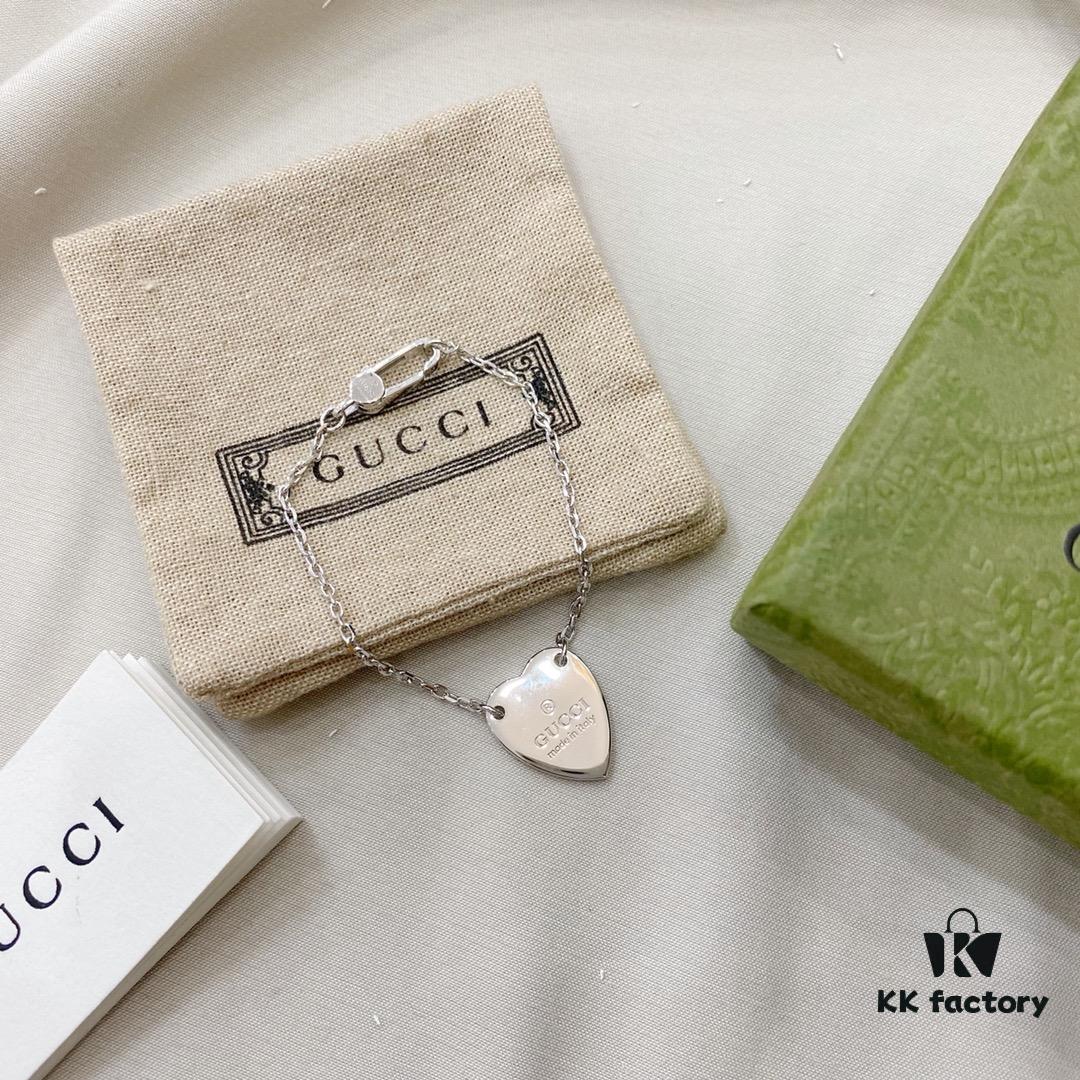 Gucci 925 Sterling Silver Heart Pendant Bracelet