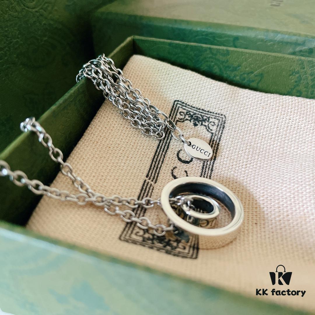 Essential Winter Gucci-style Necklace - Silver Pendant Chain