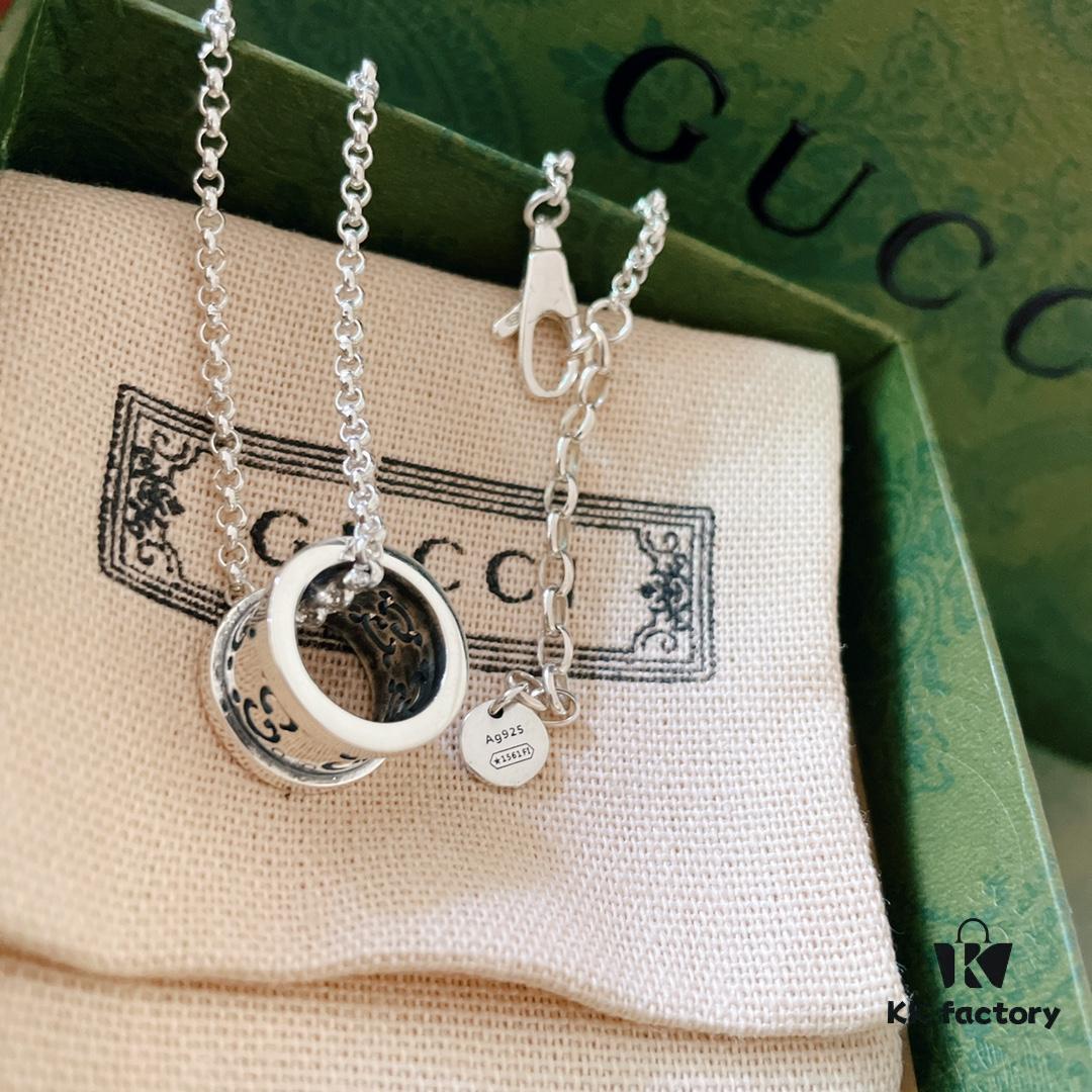 Essential Winter Accessory – Gucci-style Necklace, Silver Pendant Chain