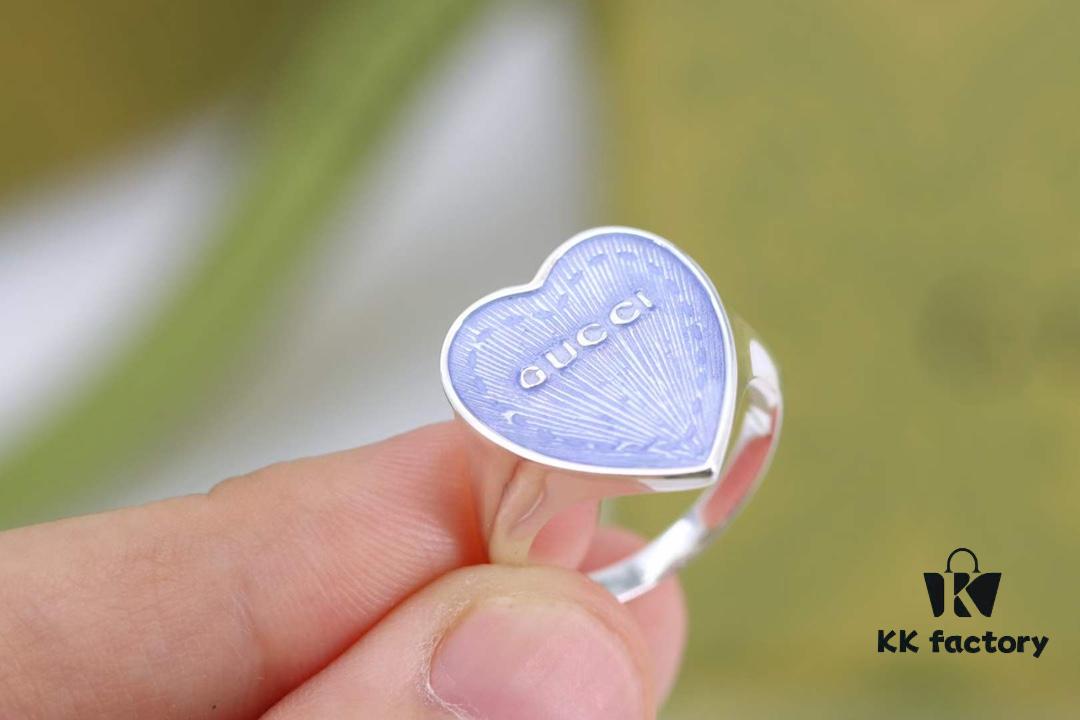 Gucci Enamel Letter Heart Fashion Ring