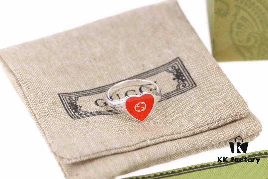 Gucci Interlocking Double G Enamel Heart Fashion Ring