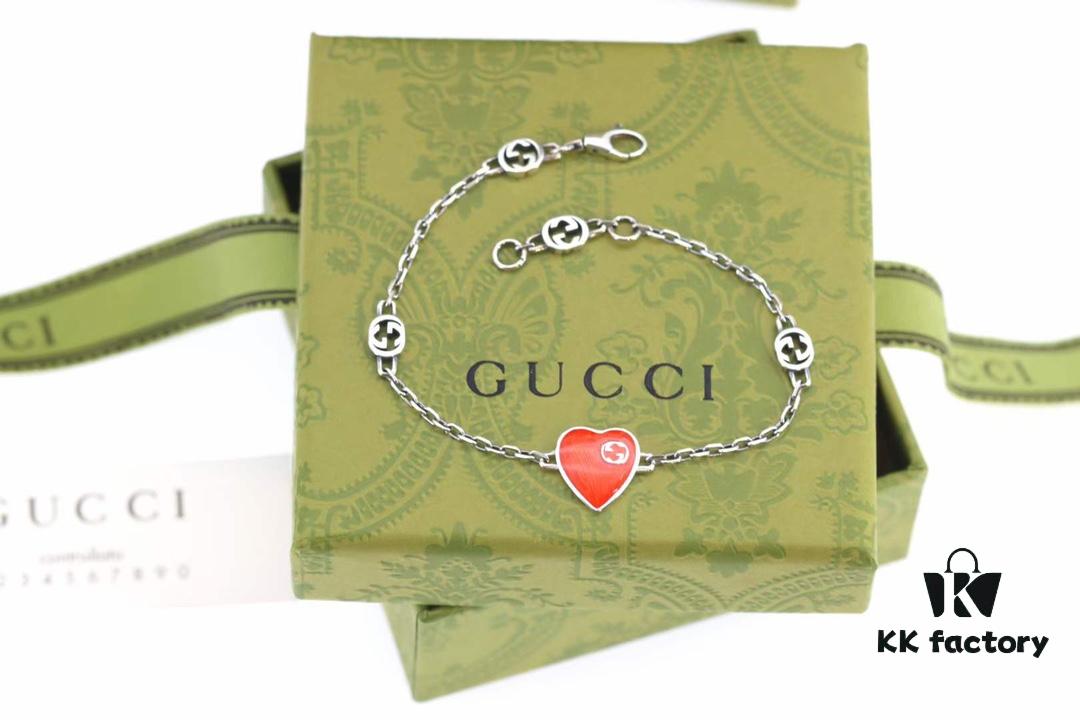 New Arrival💗 Gucci Interlocking Double G Red Enamel Heart Bracelet