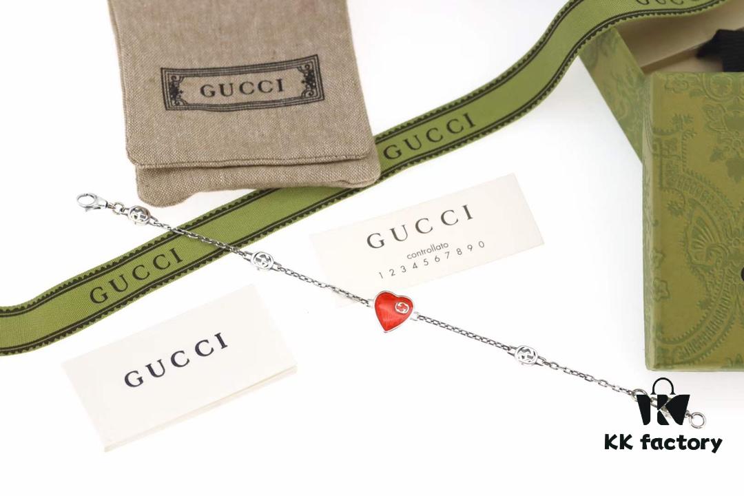 New Arrival💗 Gucci Interlocking Double G Red Enamel Heart Bracelet