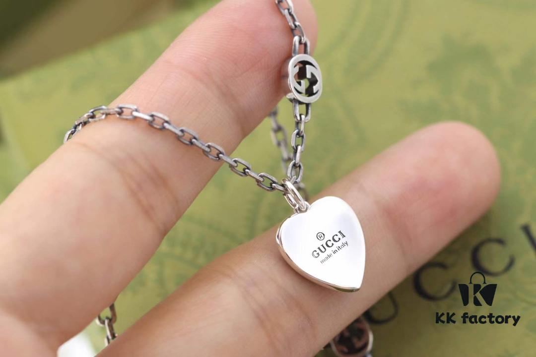 New Arrival💗 Gucci Interlocking Double G Blue Enamel Heart Necklace