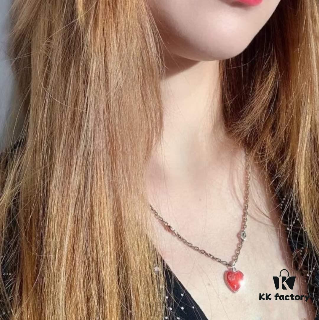 New Arrival💗 Gucci Interlocking Double G Red Enamel Heart Necklace