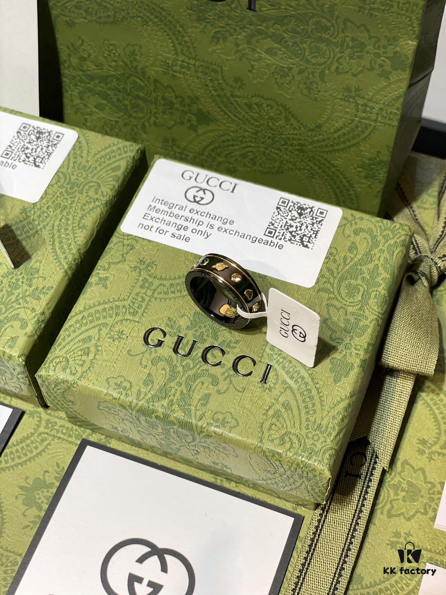 GUCCI Overseas Member Gift - Gucci Gem Ceramic Ring, Sizes 5-11 US, Featuring Classic Double G and Bee Comet Logo in Gold, Exquisitely Crafted, Smooth and Comfortable to Wear, Unisex Design Ideal for Couples