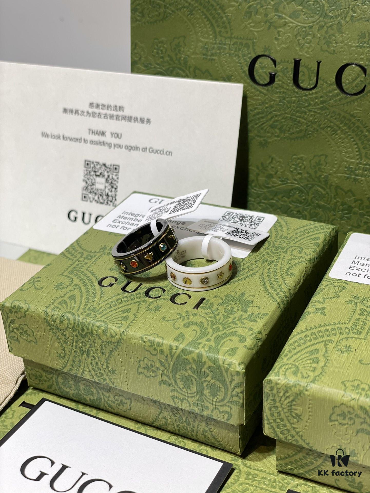GUCCI Overseas Member Gift - Gucci Gem Ceramic Ring, Sizes 5-11 US, Featuring Classic Double G and Bee Comet Logo in Gold, Exquisitely Crafted, Smooth and Comfortable to Wear, Unisex Design Ideal for Couples