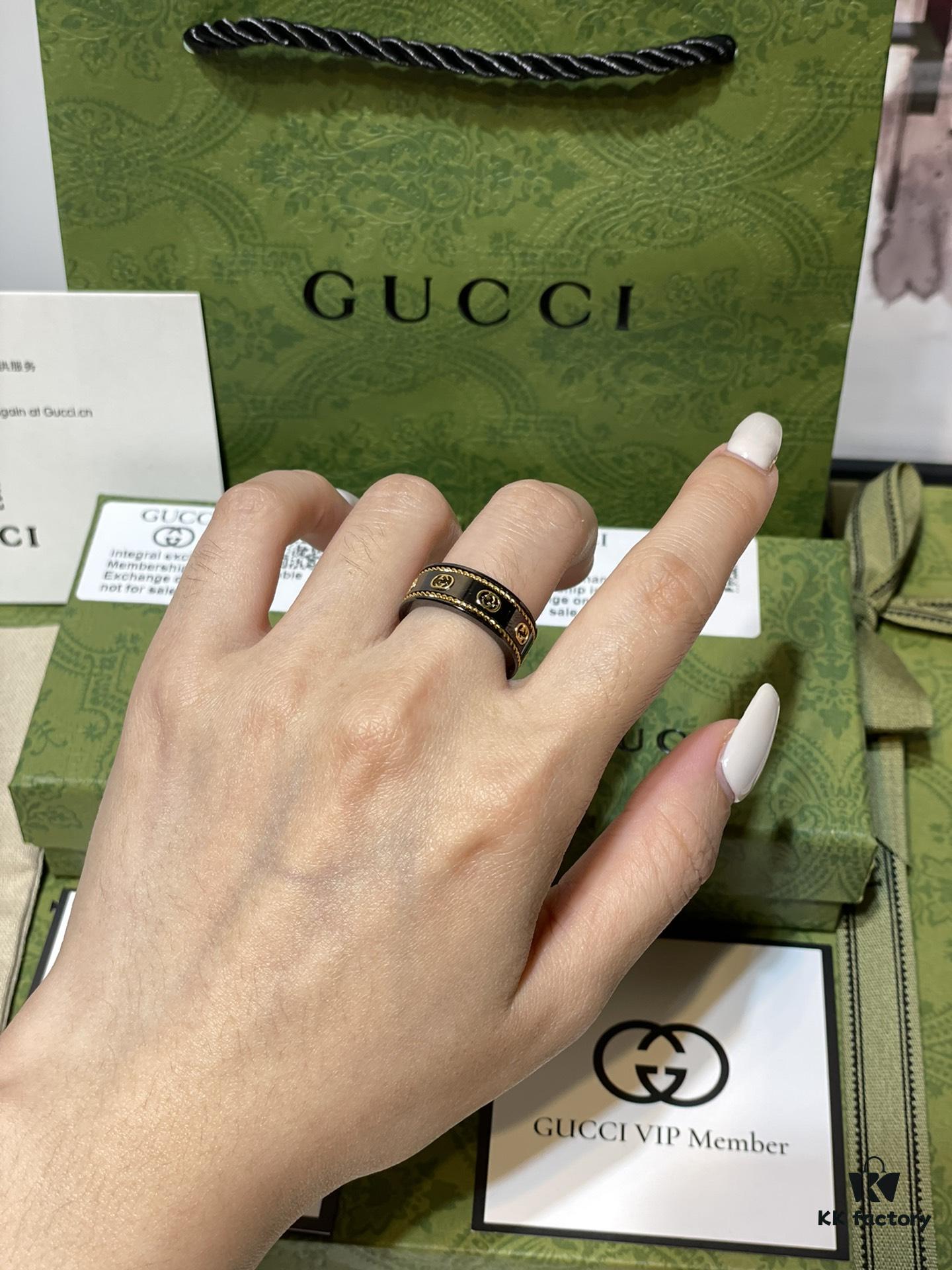 GUCCI Overseas Member Gift - Gucci Gold-Trimmed Double G Ceramic Ring